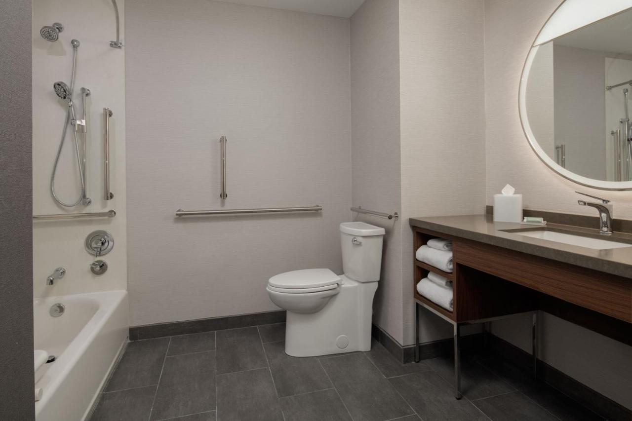 Courtyard By Marriott Olympia Hotel Eksteriør billede