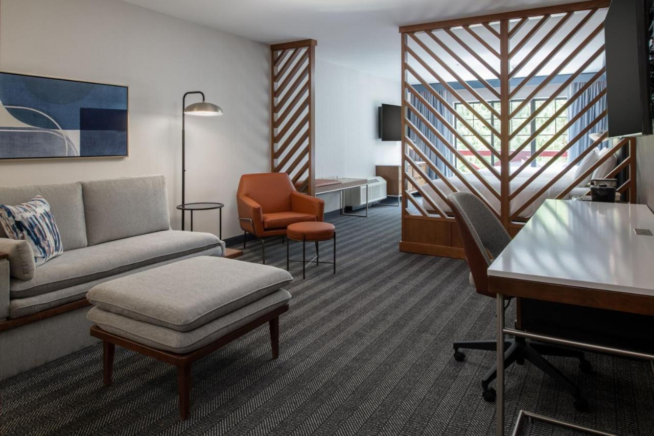 Courtyard By Marriott Olympia Hotel Eksteriør billede