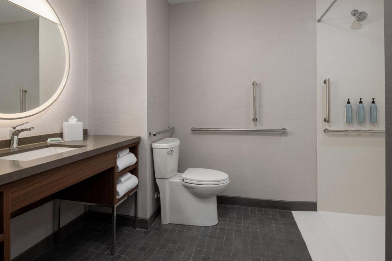 Courtyard By Marriott Olympia Hotel Eksteriør billede